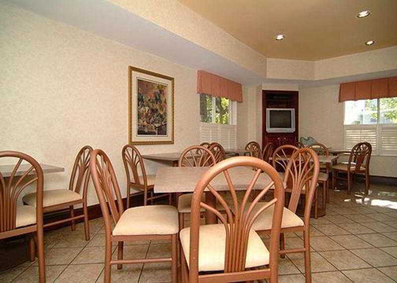 Sleep Inn North Charleston Ashley Phosphate Restaurant photo
